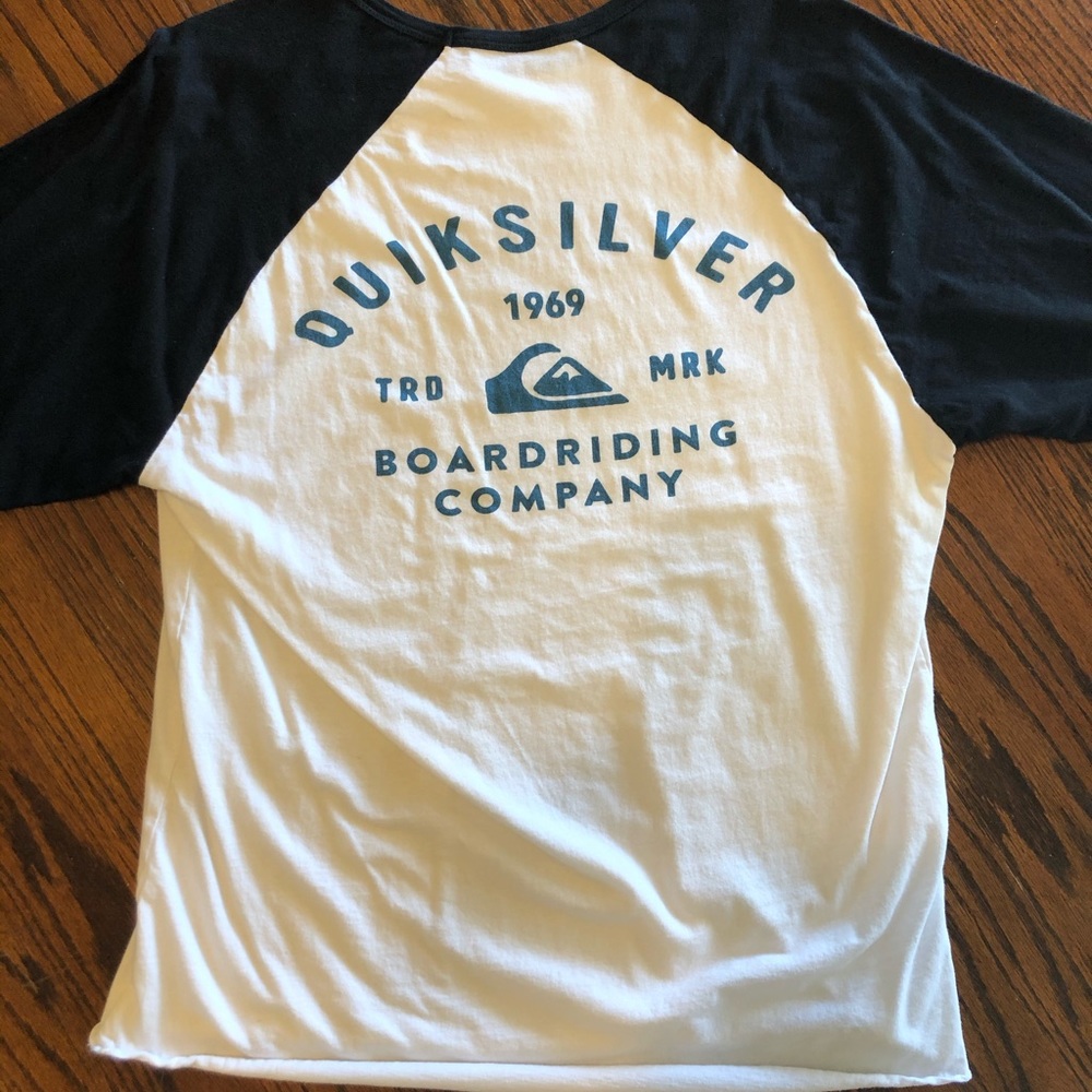 Men’s Quicksilver Raglan Tee